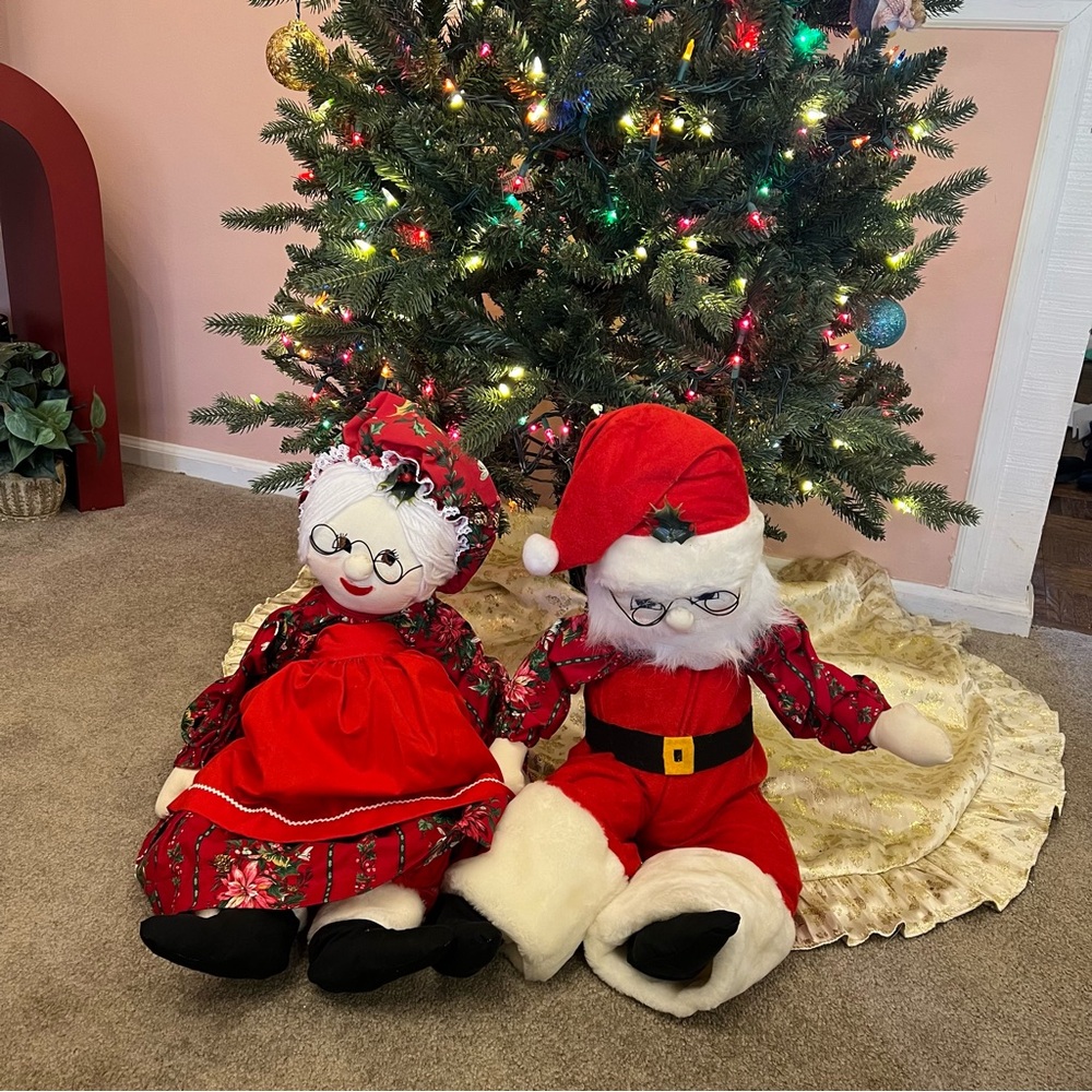 Santa and Mrs Clause Holiday Dolls Handcrafted Christmas Holiday Decorations